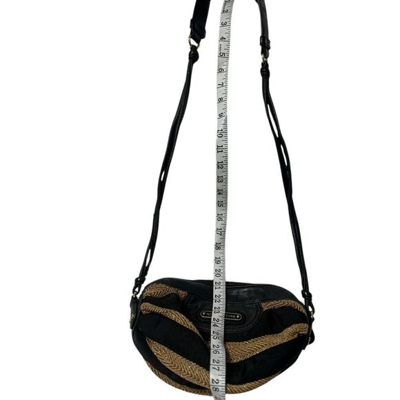 RARE Vintage Y2K Juicy Couture Black
PU and Straw barrel bag Crossbody - Picture 4 of 14